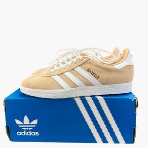 Adidas Gazelle, Halo Blush, Size 7W, New With Box/Tag
